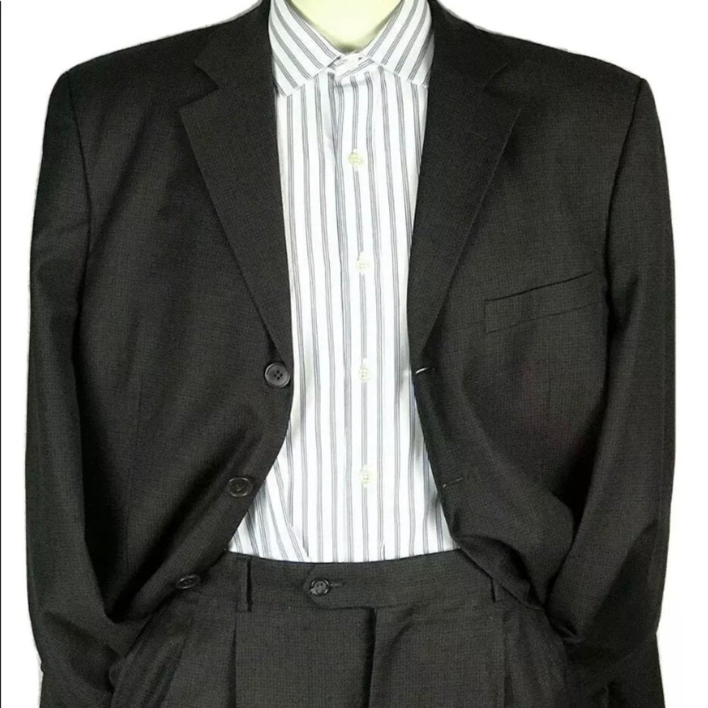 Loriano Milan Italy  Super 100's Men's Suit 40R